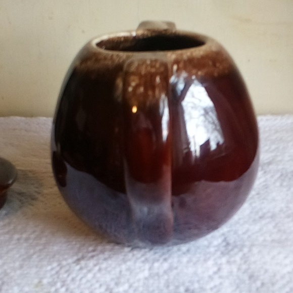 Hull brown drip 2 quart teapot in excellent condition circa 1970 - Picture 6 of 8